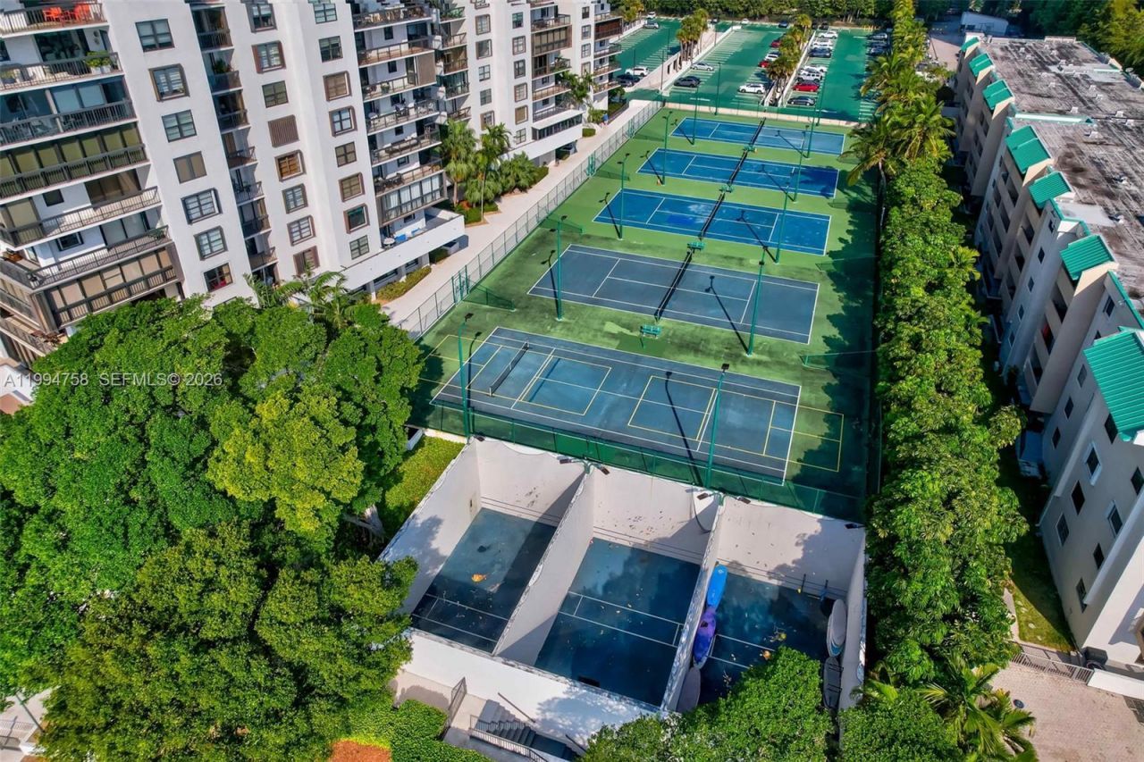 2333 Brickell Ave, Unit 305, Miami, FL 33129 Photo