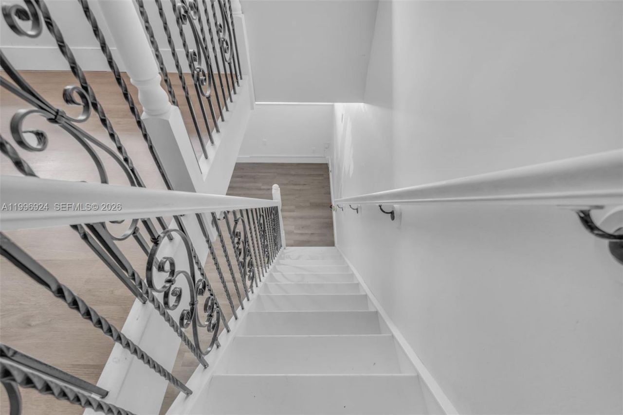 6448 Windmill Gate Rd , Miami Lakes, FL 33014 Photo