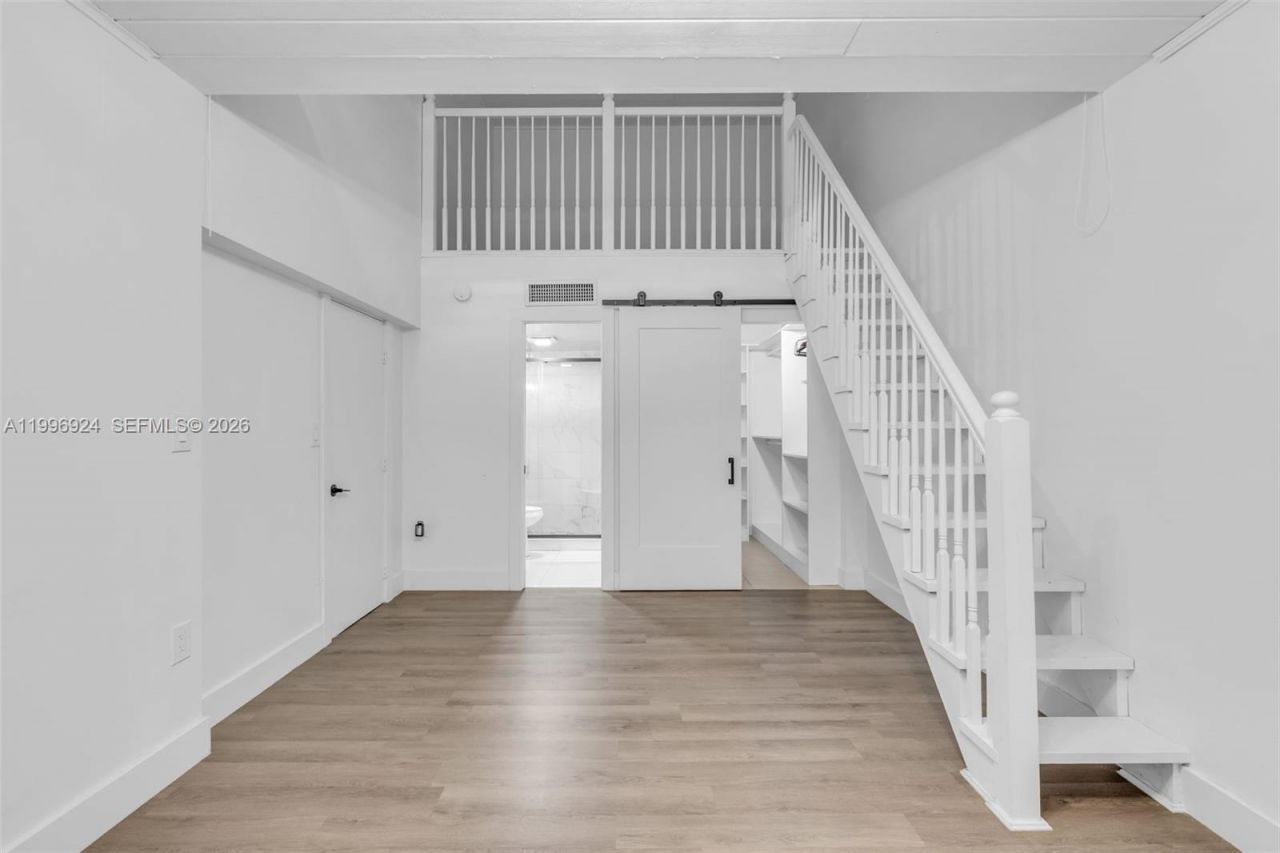 6448 Windmill Gate Rd , Miami Lakes, FL 33014 Photo