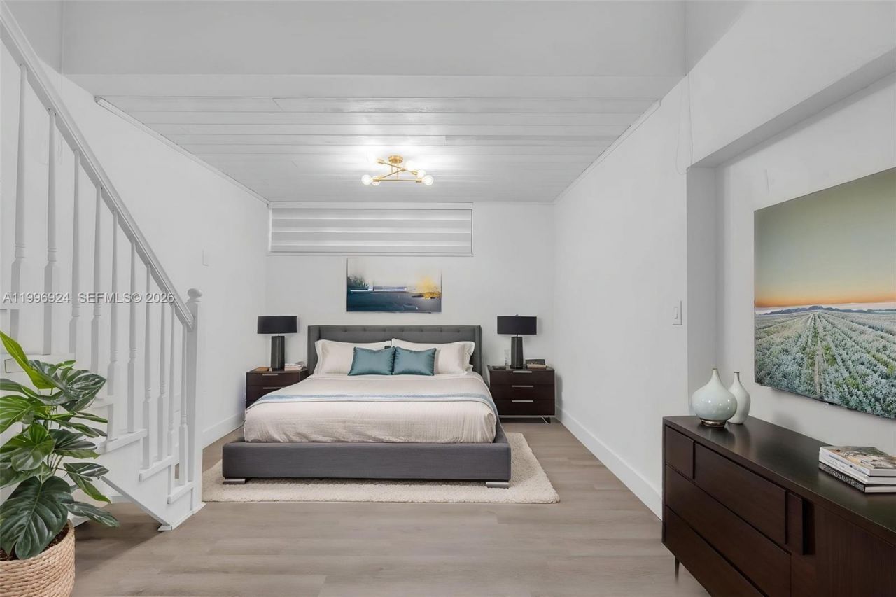 6448 Windmill Gate Rd , Miami Lakes, FL 33014 Photo