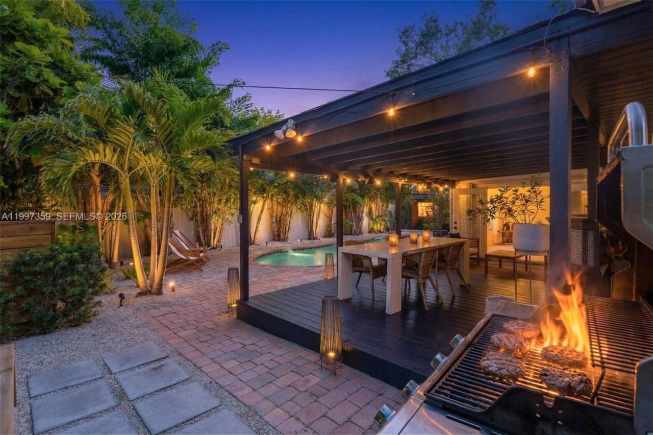 470 NW 88th Ter , El Portal, FL 33150 Photo