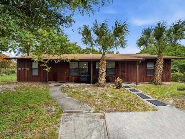 1910 S 34th St , Fort Pierce, FL 34947