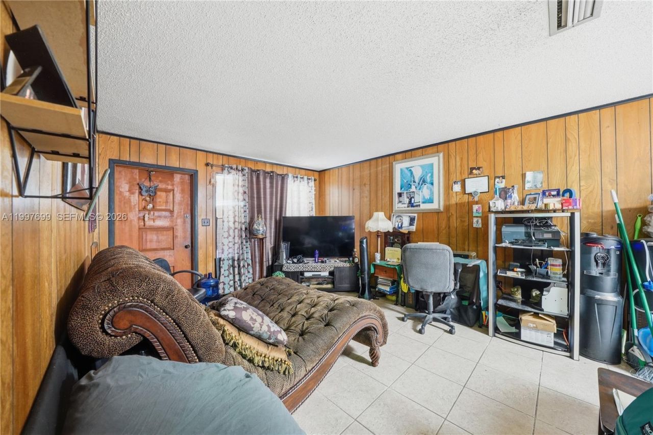 1910 S 34th St , Fort Pierce, FL 34947 Photo