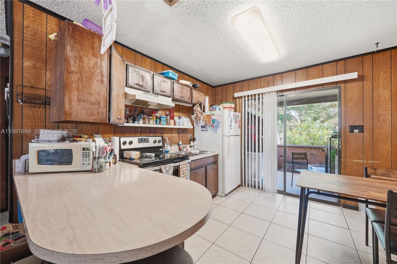 1910 S 34th St , Fort Pierce, FL 34947 Photo