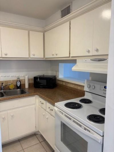 9493 SW 76th St , Unit L4, Miami, FL 33173 Photo