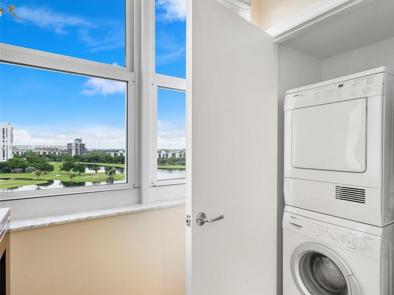 20000 E Country Club Dr , Unit 1102, Aventura, FL 33180 Photo