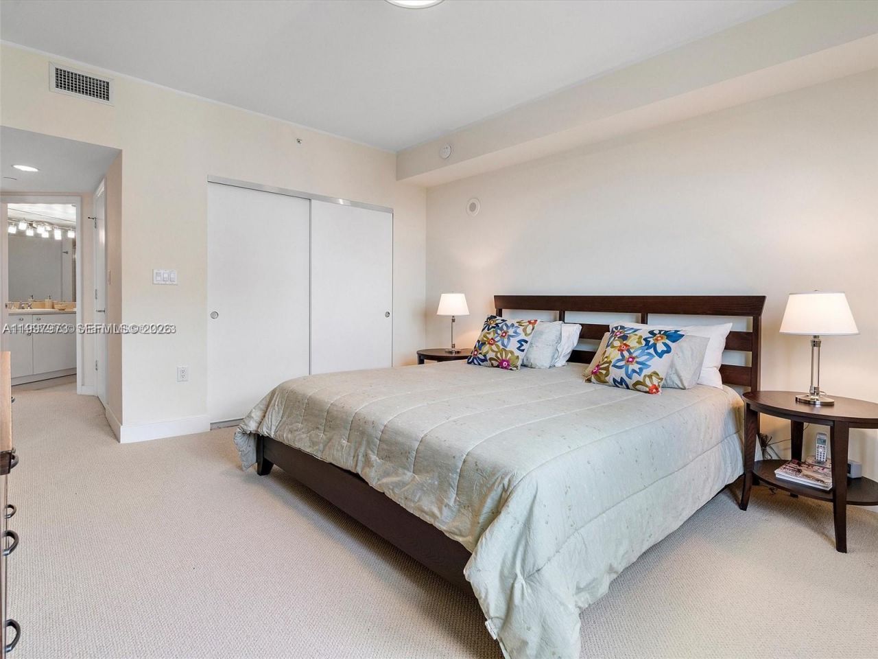 20000 E Country Club Dr , Unit 1102, Aventura, FL 33180 Photo