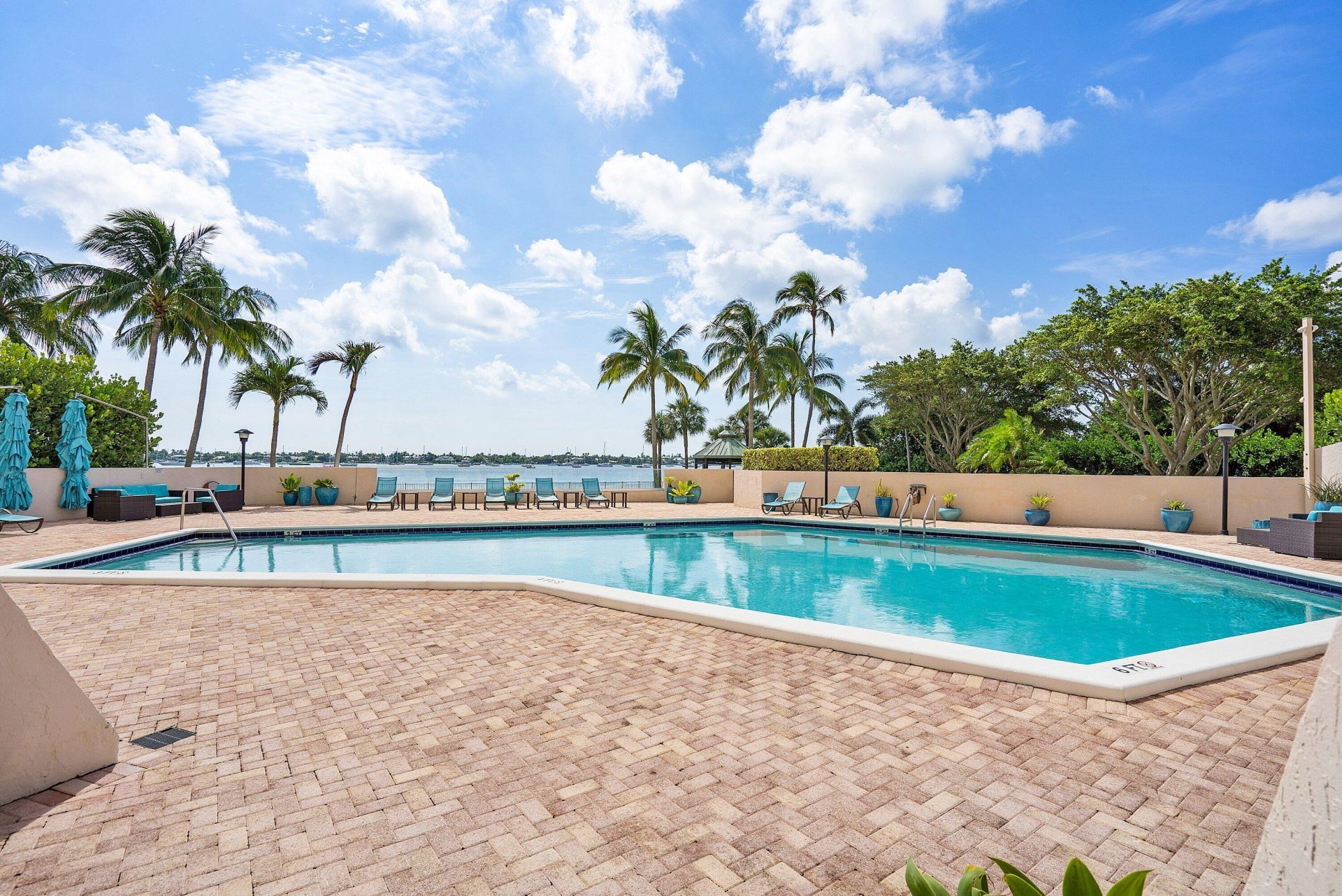 5200 N Flagler Drive, Unit 1406, West Palm Beach, FL 33407 Photo