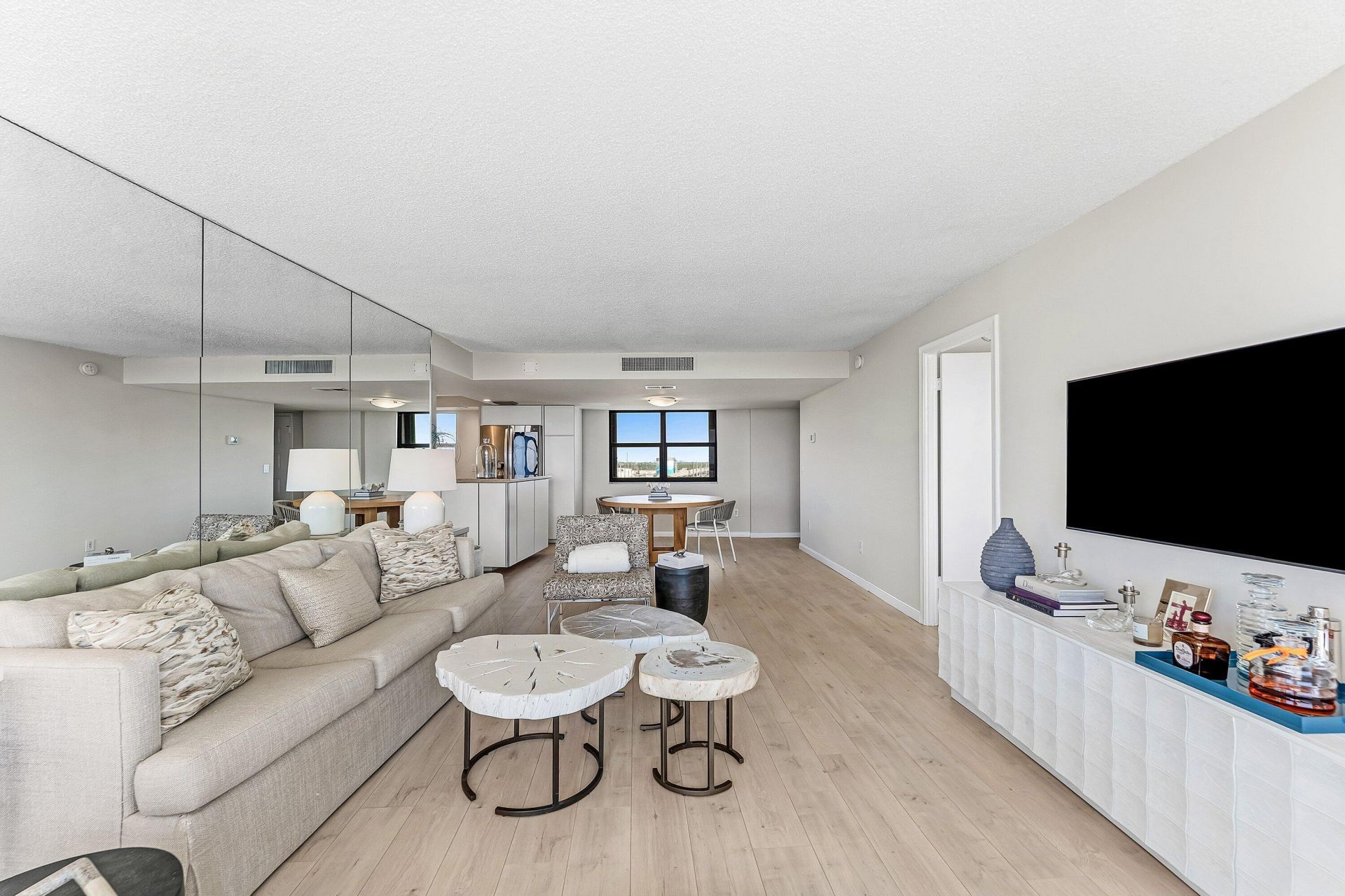 5200 N Flagler Drive, Unit 1406, West Palm Beach, FL 33407 Photo