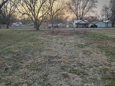 924 West Street , Fairbury, NE 68352