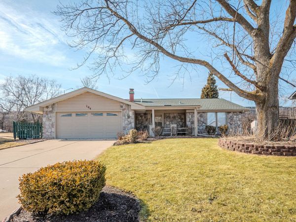 2S164 Beaumont Lane , Lombard, IL 60148