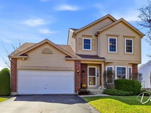 7 E Dahlia Lane , Round Lake Beach, IL 60073