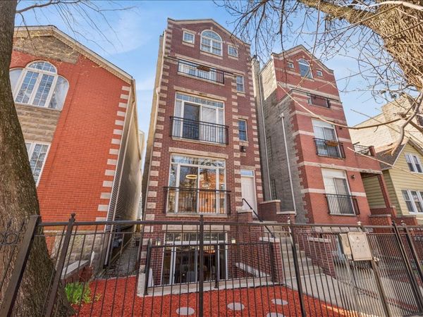 2838 N Damen Avenue , Unit 1, Chicago, IL 60618
