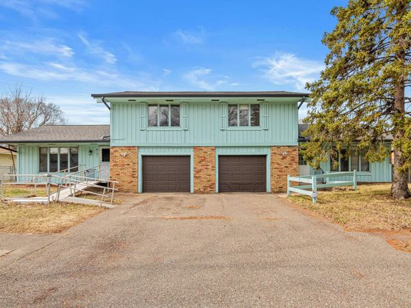 8101 Yates Avenue N, Brooklyn Park, MN 55443