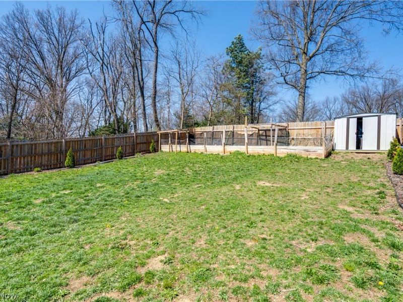 537 Magnolia Avenue, Cuyahoga Falls, OH 44221 Photo 32