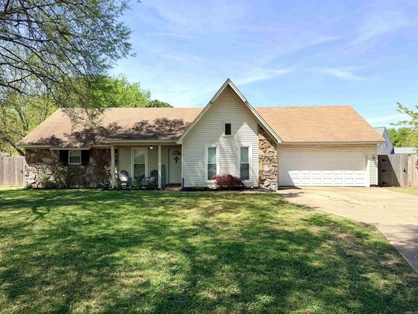 456 E Brick Dr, Marion, AR 72364