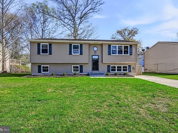 106 FOX DRIVE , NEWARK, DE 19713