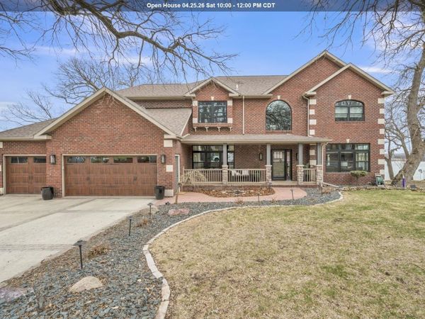 2221 Francis Sites Drive , Spirit Lake, IA 51360