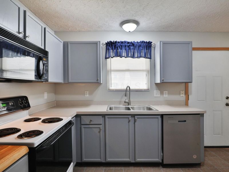 3025 Representation Terrace, Columbus, OH 43207 Photo 20