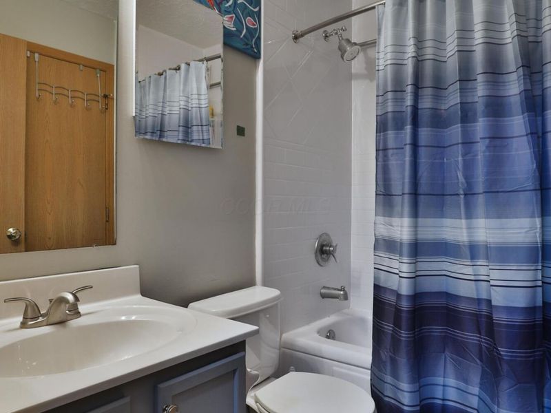 3025 Representation Terrace , Columbus, OH 43207 Photo 27