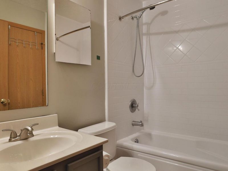 3025 Representation Terrace, Columbus, OH 43207 Photo 35