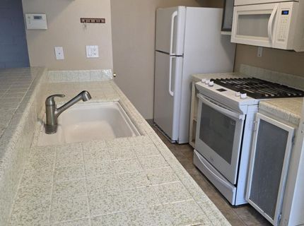 4748 Greenholme Dr #3, Unit 3, Sacramento, CA 95842 Photo