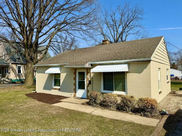4415 S Pennsylvania Avenue, Lansing, MI 48915