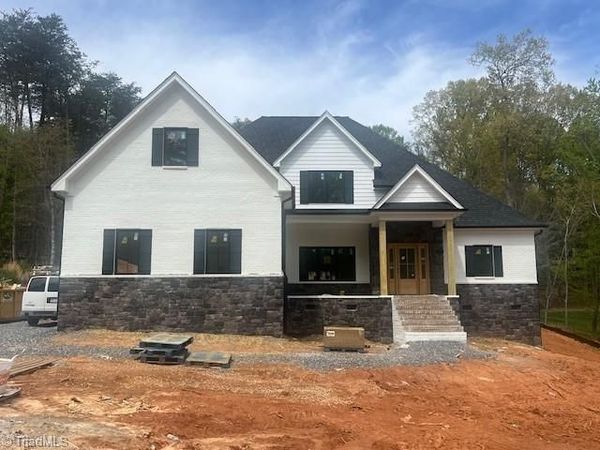 7640 Crossing Ridge Drive , Belews Creek, NC 27009