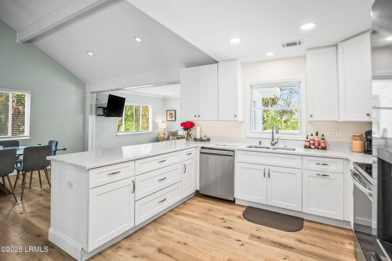 414 Porpoise Drive Photo 10