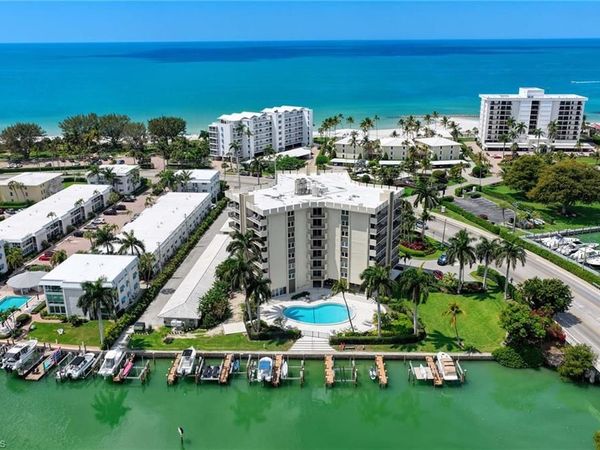 2150 Gulf Shore BLVD N, Unit 605, NAPLES, FL 34102