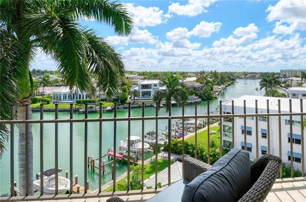 2150 Gulf Shore Blvd N, Unit 605, Naples, FL 34102 Photo