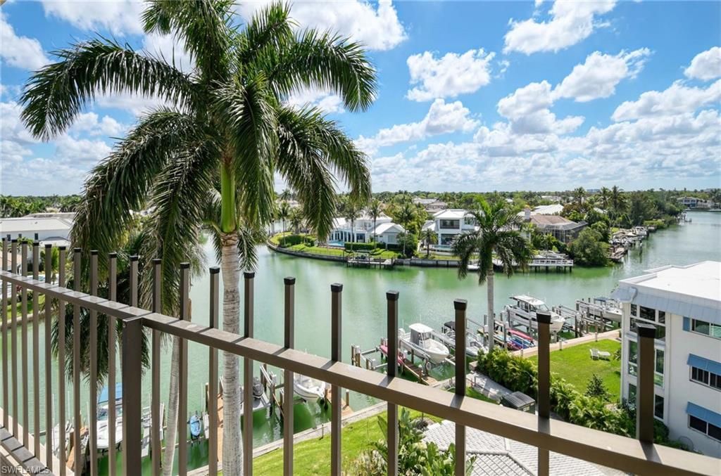 2150 Gulf Shore Blvd N, Unit 605, Naples, FL 34102 Photo