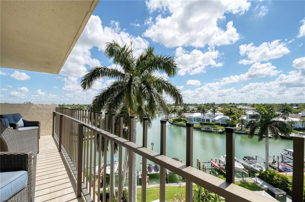 2150 Gulf Shore Blvd N, Unit 605, Naples, FL 34102 Photo