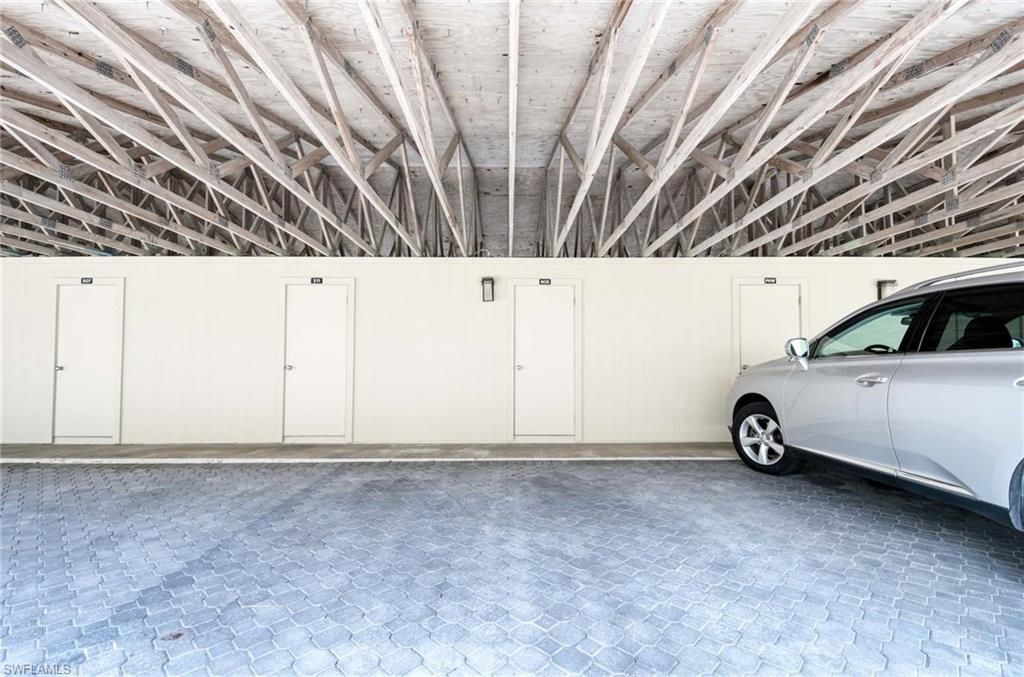 2150 Gulf Shore Blvd N, Unit 605, Naples, FL 34102 Photo