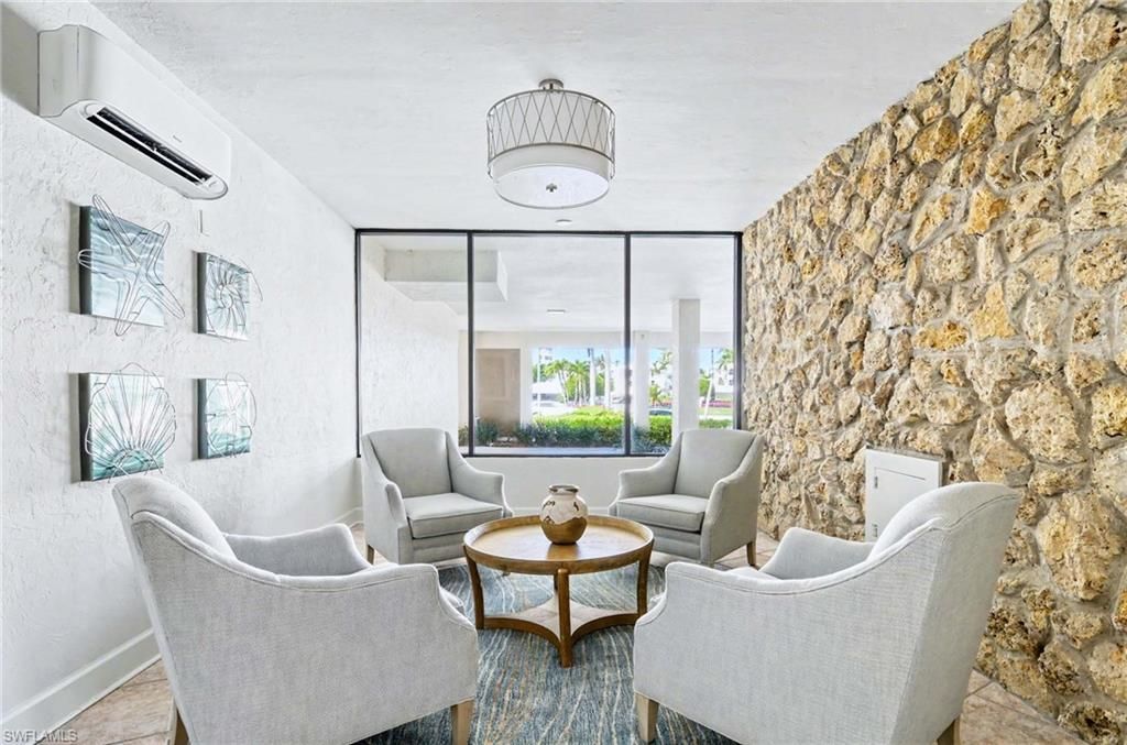 2150 Gulf Shore Blvd N, Unit 605, Naples, FL 34102 Photo