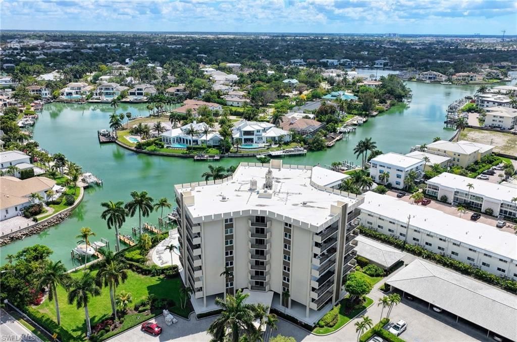 2150 Gulf Shore Blvd N, Unit 605, Naples, FL 34102 Photo