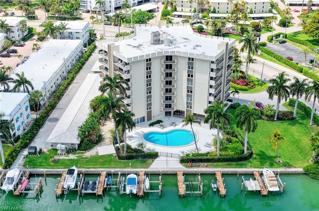 2150 Gulf Shore Blvd N, Unit 605, Naples, FL 34102 Photo