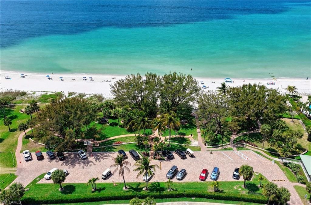 2150 Gulf Shore Blvd N, Unit 605, Naples, FL 34102 Photo