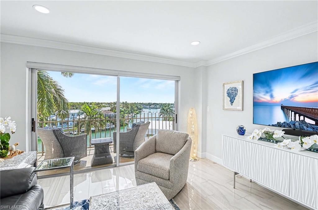 2150 Gulf Shore Blvd N, Unit 605, Naples, FL 34102 Photo