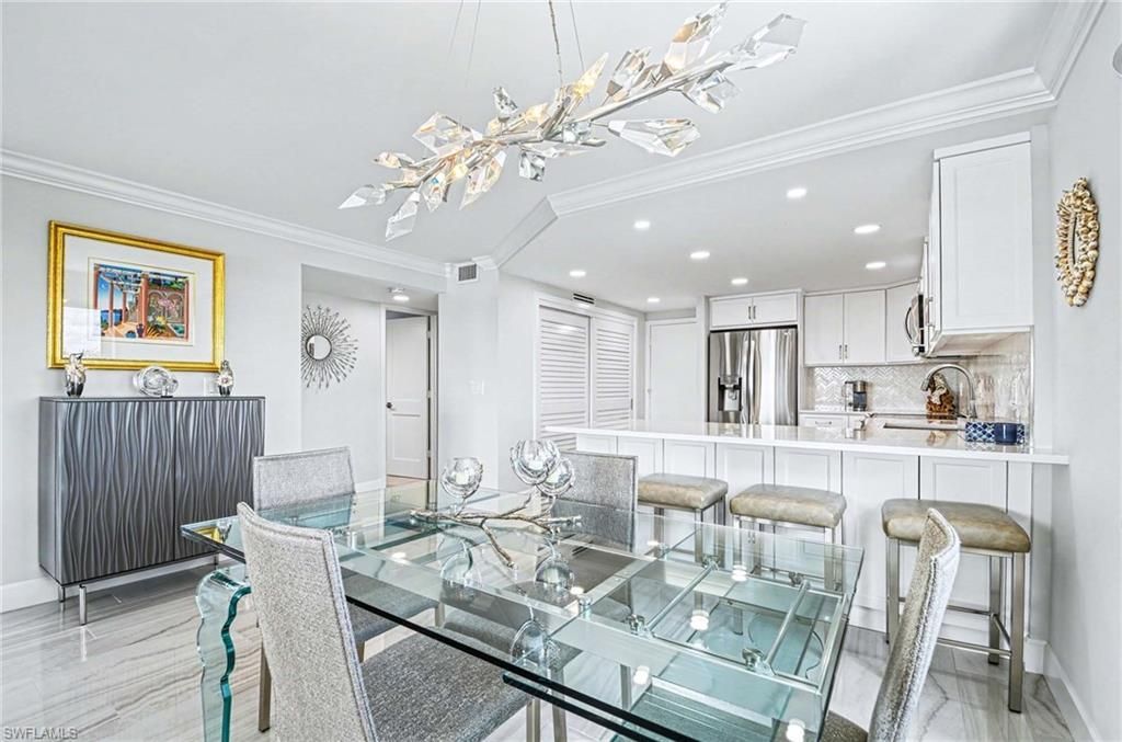 2150 Gulf Shore Blvd N, Unit 605, Naples, FL 34102 Photo