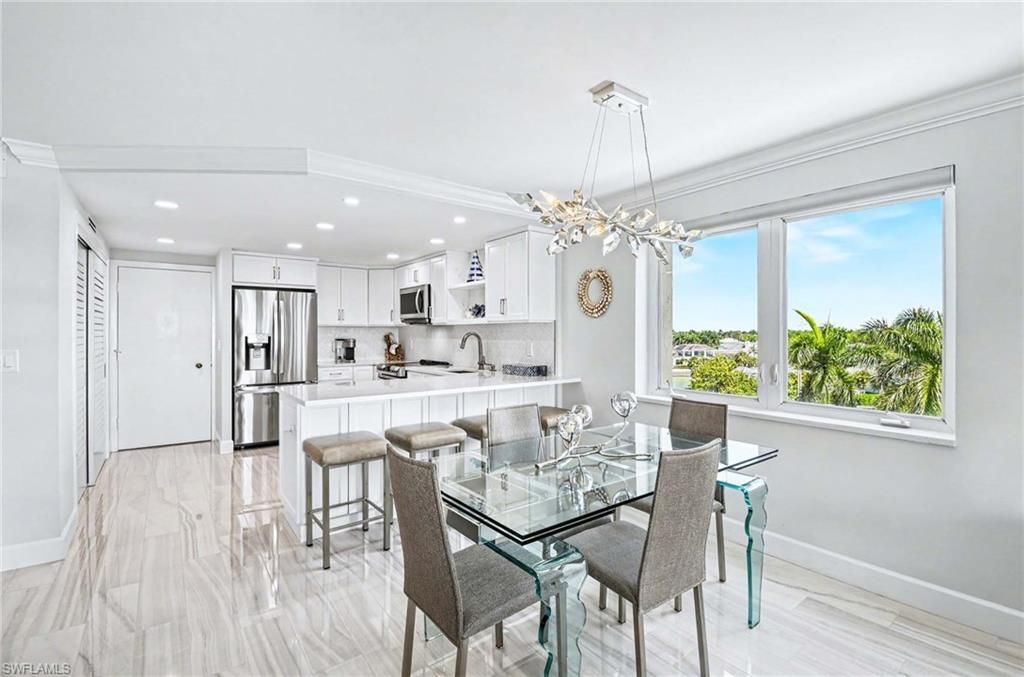 2150 Gulf Shore Blvd N, Unit 605, Naples, FL 34102 Photo