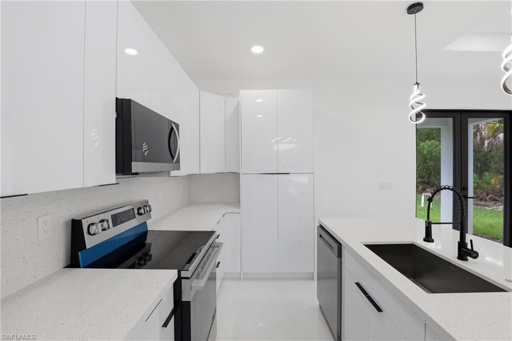 669 Windermere Dr , Lehigh Acres, FL 33972 Photo