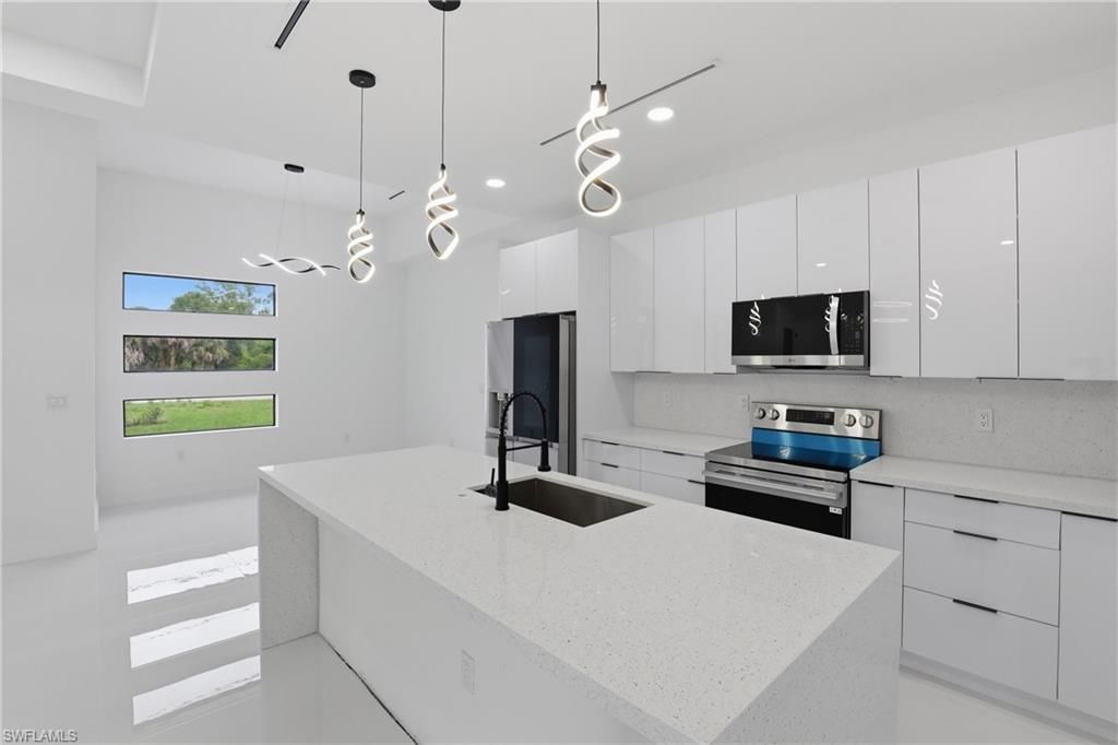 669 Windermere Dr , Lehigh Acres, FL 33972 Photo