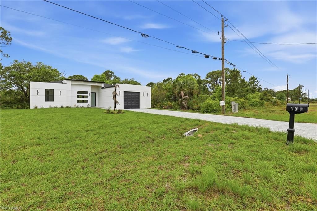 669 Windermere Dr , Lehigh Acres, FL 33972 Photo