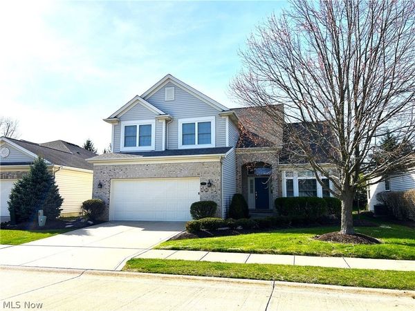 15220 Chestnut Oak Lane , Strongsville, OH 44149