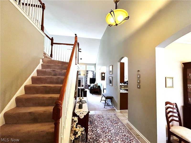 15220 Chestnut Oak Lane, Strongsville, OH 44149 Photo 2