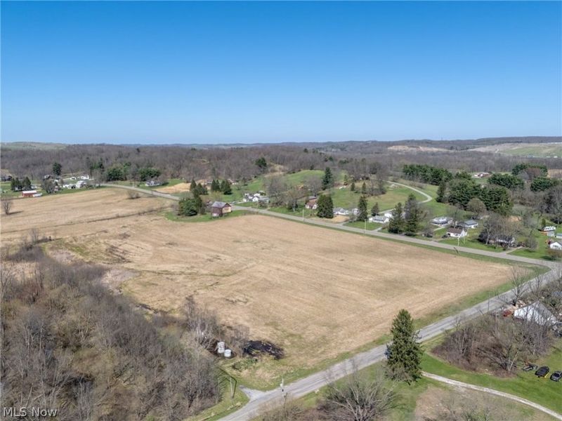 Elson Street SE, Waynesburg, OH 44688 Photo 3