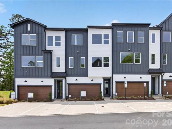 7925 Cedarsmith Court , Charlotte, NC 28217