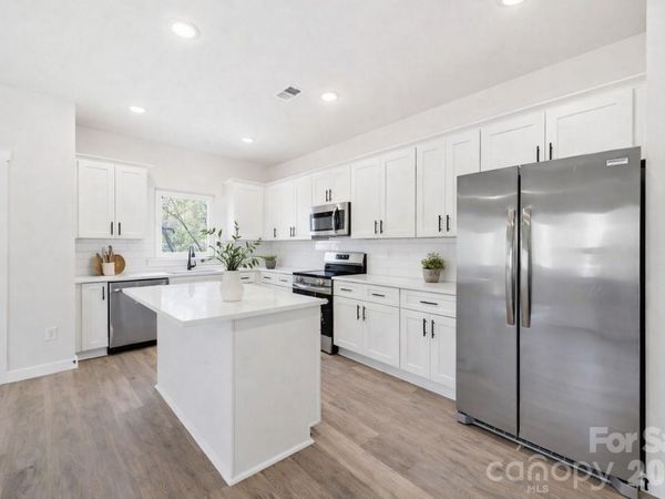 2332 Merts Way , Hudson, NC 28638