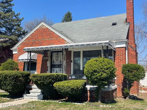 15429 Fairmount Drive, Detroit, MI 48205